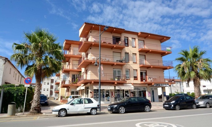 L'Estartit Apartment | Apartment in Estartit near Sandy Beach