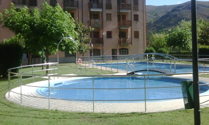 Ezcaray Condo | Apartment in Ezcaray, with pool, garden and next to the river.