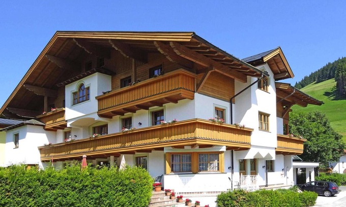 Filzmoos Apartment | Apartment in Filzmoos near Ski Amadé