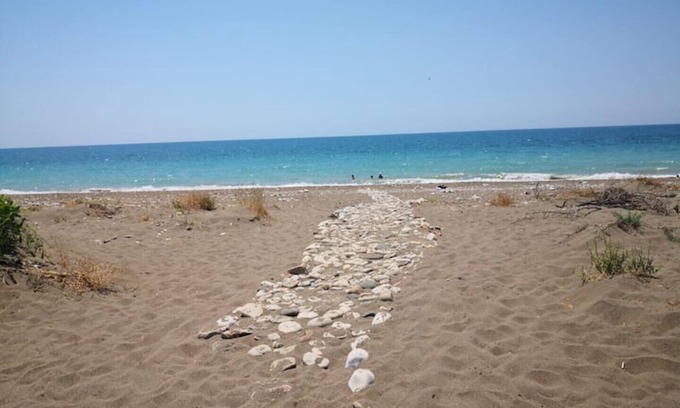 Kumluca House | Cozy Apartment in Finike, Steps from the Sea with Pool