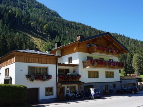 Flachau Apartment | Family-Friendly Retreat at Apartment House Sylvia, Flachau