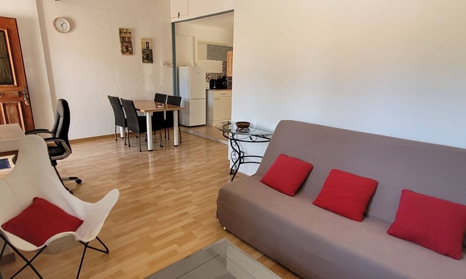 Trans-en-Provence Apartment | Apartment in a villa in the heart of Provenc!