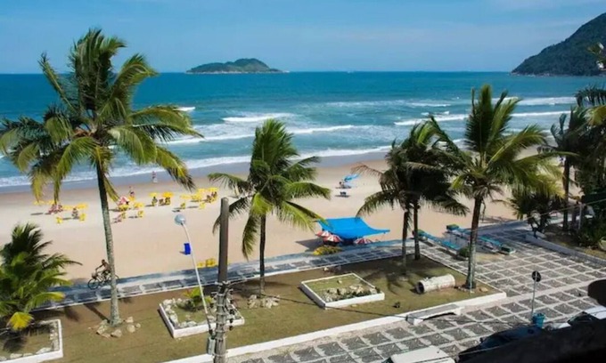 Tombo Apartment | Beachfront Apartment in Guarujá - Praia do Tombo Escape