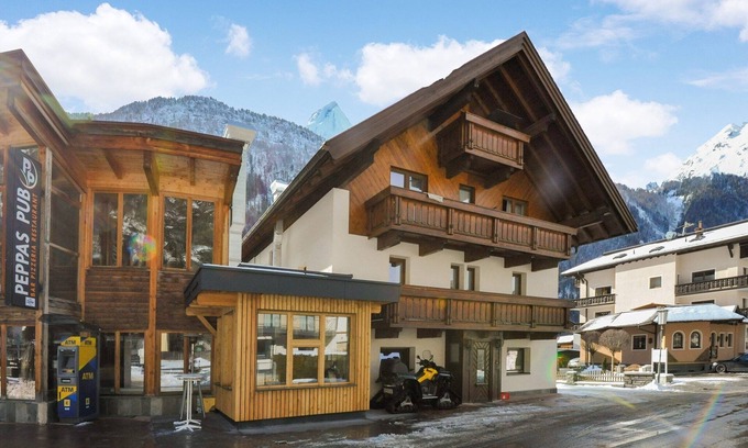 Huben Apartment | Cozy Flat in Längenfeld Steps from Ski Area & Great Amenities