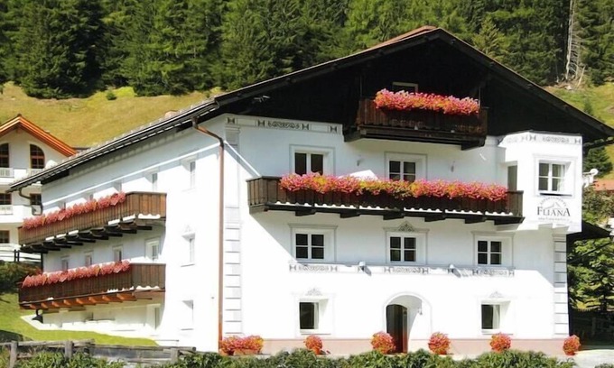 Mathon Apartment | Top-Rated Apartment in Ischgl with Pet-Friendly Amenities