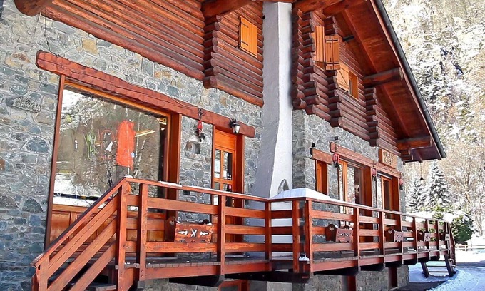 Antey-Saint-Andre Apartment | Cozy Stay at Belvilla by OYO Chalet Antey Penta
