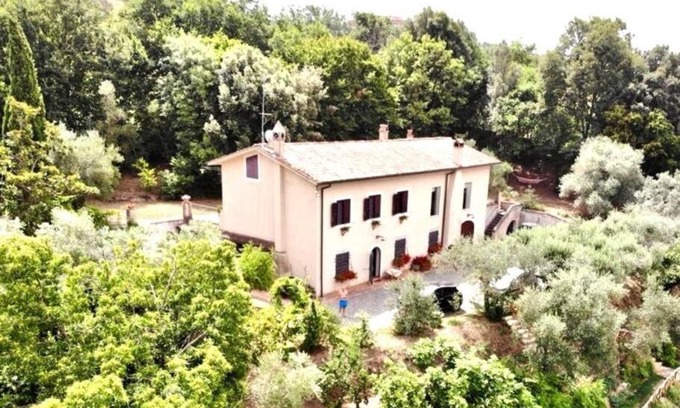 Castelnuovo di Porto Villa | Elegant Apartment with Private Pool and Ocean Views