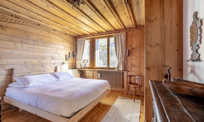 Cortina d'Ampezzo Apartment | Premier Apartment in Cortina Center: Rated 10/10 with Spa