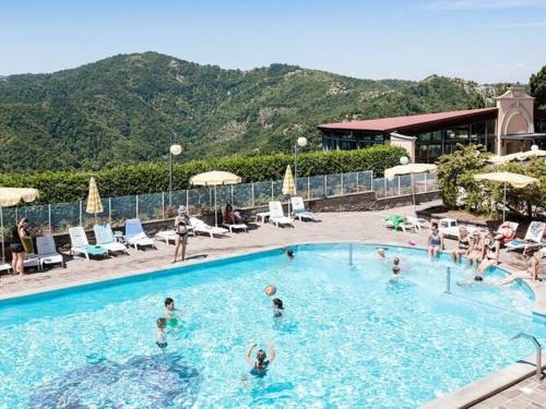 Palazzuolo sul Senio Apartment | Cozy Apartment at Antico Borgo I Cancelli in Palazzuolo