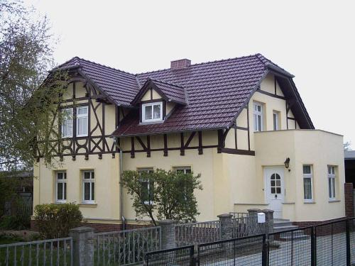 Manschnow Apartment | Family-Friendly Apartment in Küstriner Vorland Awaits You