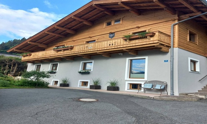 Kitzbuehel Apartment | Unforgettable Retreat Near Kitzbühel with Pet-Friendly Perks
