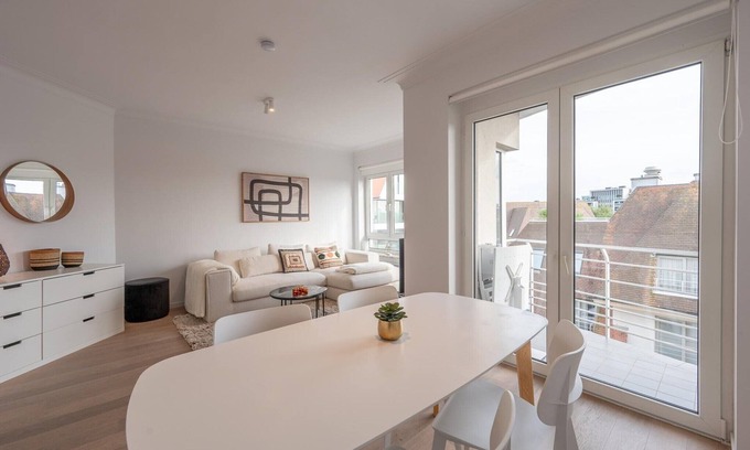 Albertstrand Apartment | Apartment in Knokke near Casino and Beach