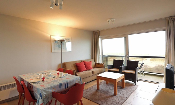 Oostduinkerke-Bad Apartment | Cozy Plaza A2/022 Studio with Oceanfront Views & Kitchen
