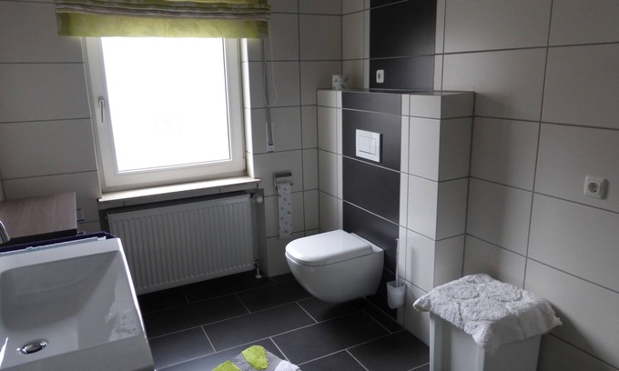 Niederkleen Apartment | Family-Friendly Apartment in Langgoens with Perfect Rating