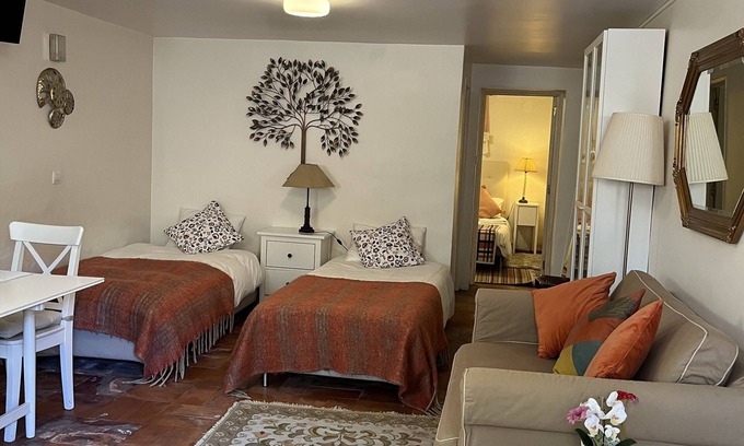 Lumiar Apartment | Charming Lisboa Studio with Garden & Hot Tub, Rated 9/10