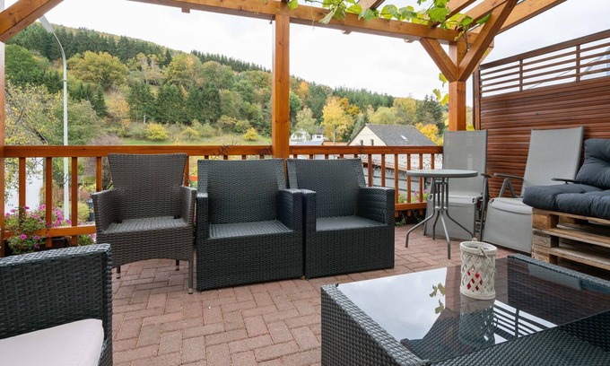Merschbach Apartment | Modern Retreat in Merschbach: Forest Views & Family Friendly