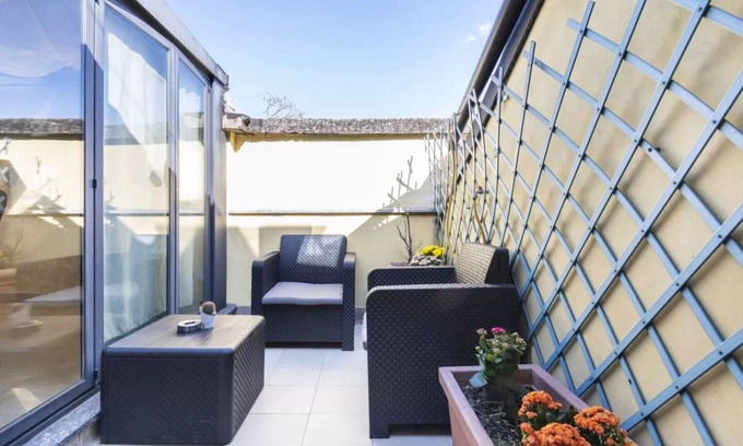 Tricolore Apartment | Family-Friendly 2-Bedroom Apartment in Milan for 6 Guests