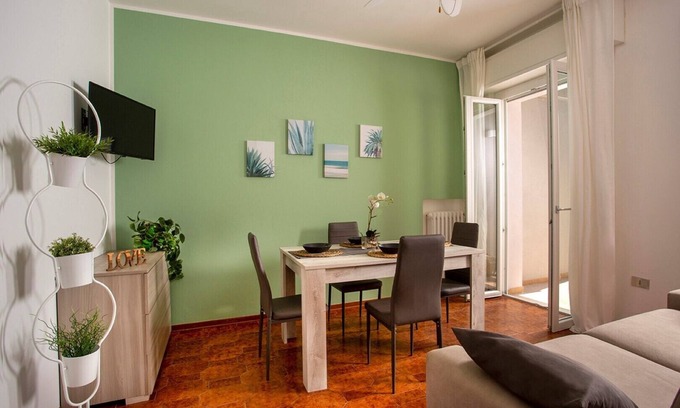 Miramare Apartment | Seaside Retreat: Apartment in Miramare di Rimini