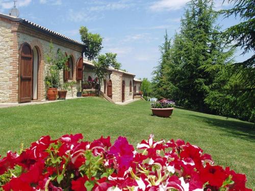 Montelparo Apartment | Cozy Apartment in Residence La Ginestra, Montelparo