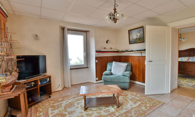 Neuvecelle Apartment | Apartment in Neuvecelle with balcony, parking and lake view