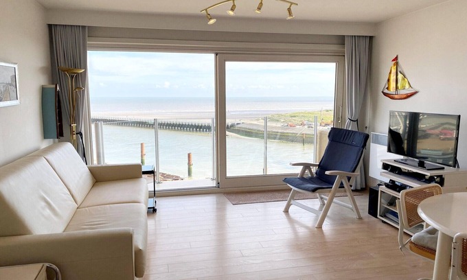 Nieuwpoort Apartment | Scenic Den Oever IV 602 with Breathtaking Ocean Views