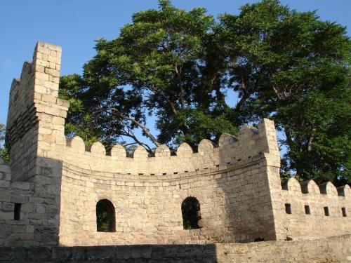 Baku Old Town Apartment | Inviting Apartment in Historic Old Town Baku with Breakfast