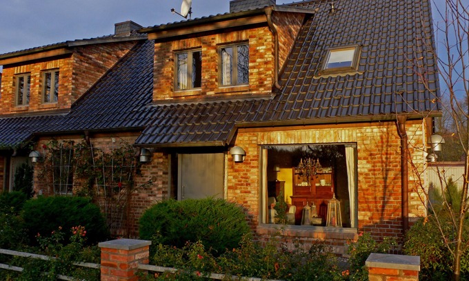 Angermuende Apartment | Perfect Getaway: Apartment in Peetzig am See with Pool