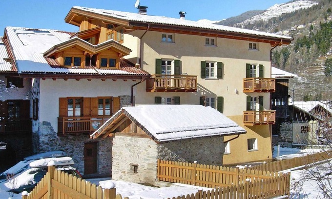 Pellizzano Apartment | Cozy Pellizzano Apartment with Breakfast & Sauna Access