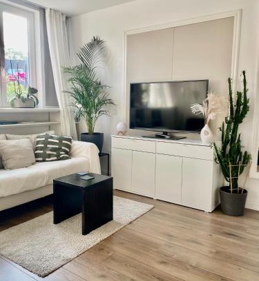 Pempelfort Apartment | Central Apartment in Pempelfort - 4-Star, Family-Friendly Stay