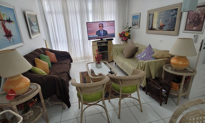 Pitangueiras Apartment | Ocean View Apartment at Pitangueiras Beach, Guaruja