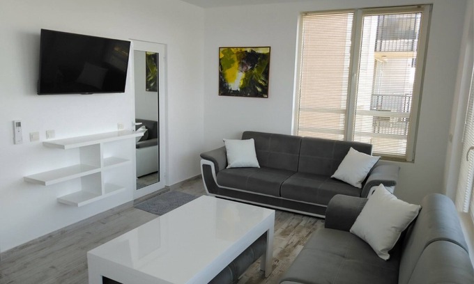 Plovdiv Apartment | Cozy Apartment Retreat in Plovdiv for Unforgettable Stays