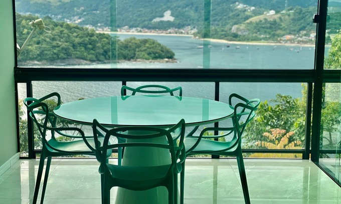 Realengo RV Rental | Relaxing Apartment in Porto Real with Pool and Spa