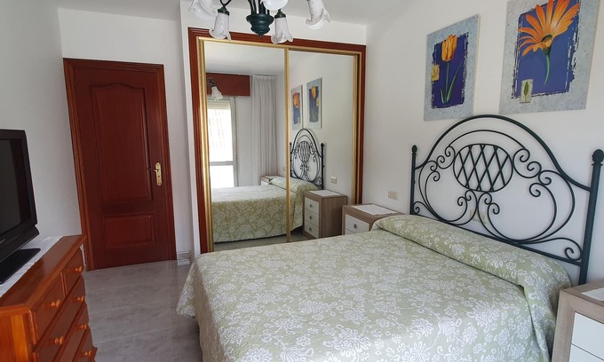 Sanxenxo Apartment | Cozy Apartment in Portonovo, Steps from the Beaches
