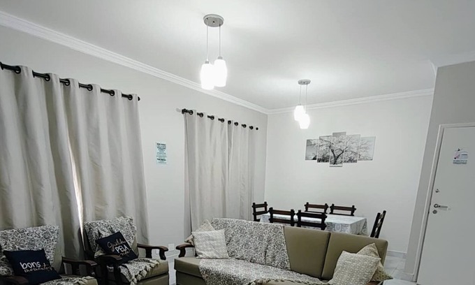 Jardim Praiano Apartment | Prime Oceanfront Apartment Near Praia da Enseada Beach