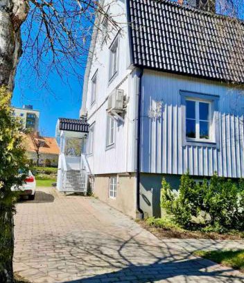 Vasteras Municipality Apartment | Cozy Apartment in Private Villa - Pet and Child Friendly