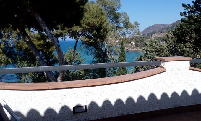 Mazzaforno Apartment | Cozy Apartment in Mazzaforno with Ocean View Amenities