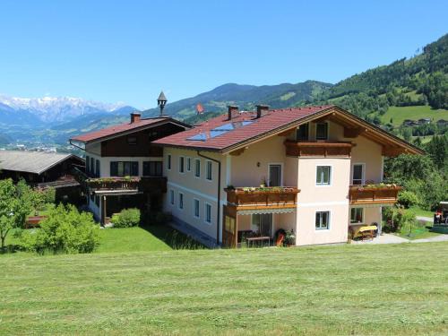 Sankt Veit im Pongau Apartment | Inviting Flat Steps from the Ski Area - Family Friendly Stay