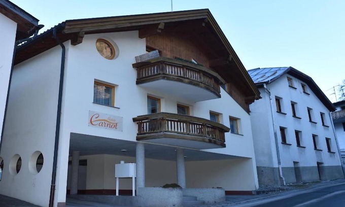 Ravaisch Apartment | Inviting Samnaun Apartment with Garden & Family Amenities