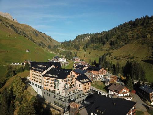 Schroecken Apartment | Cozy Apartment in Schröcken Near Ski Area for Families