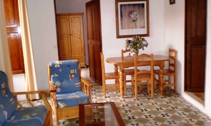 Lloseta House | Relaxing Retreat in Stone Manor with Pool & WiFi Near Inca