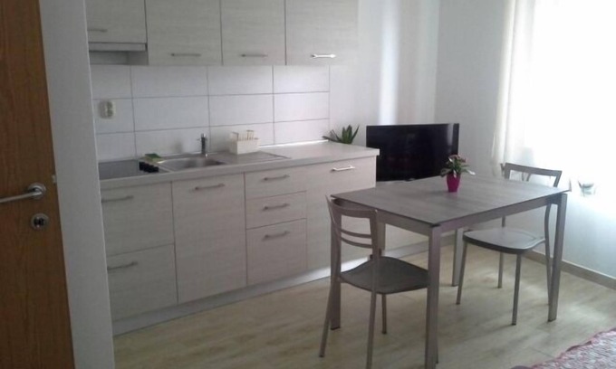 Gornje selo Apartment | Cozy Apartment in Susak with Ocean View & Pet-Friendly