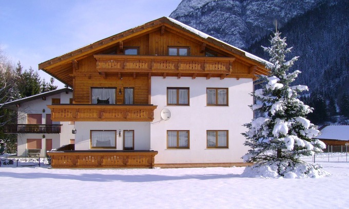 Laggio di Cadore Apartment | Enchanting Apartment in the Heart of Dolomites Magic