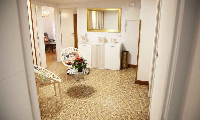 Gijon-Este House | Oceanfront Apartment in Campos: Perfect Family Getaway