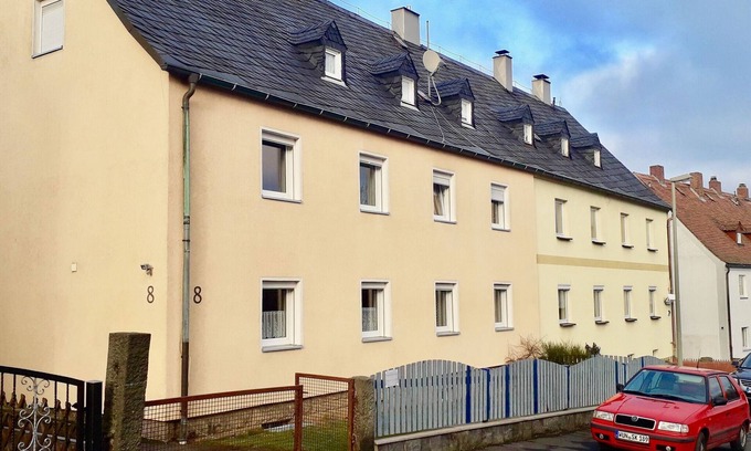 Arzberg Apartment | Cozy Apartment in the Fichtelgebirge - Pet Friendly Getaway