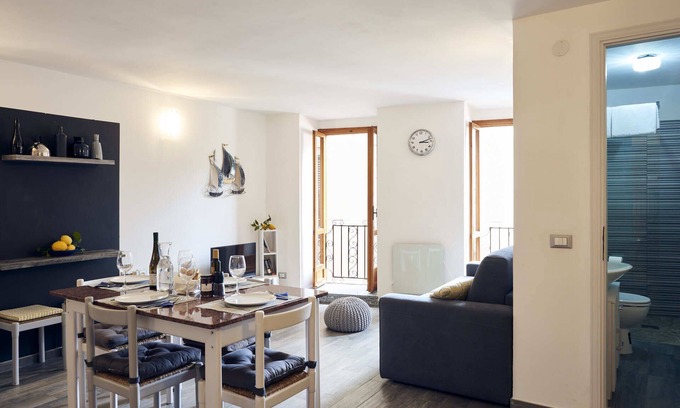 Corniglia Apartment | Cozy Apartment with Ocean View in Cinque Terre
