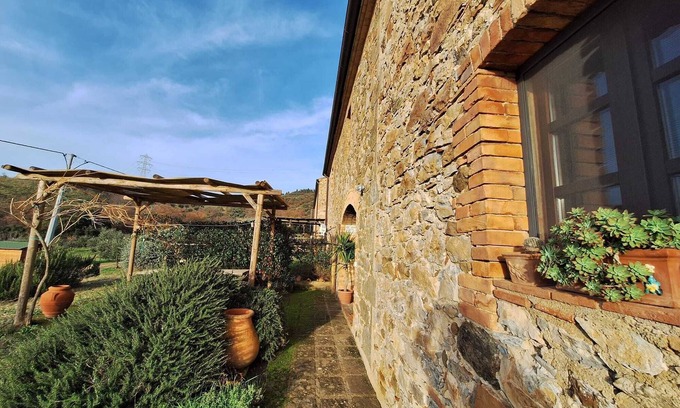 Cinigiano Apartment | Tranquil Tuscan Farmhouse with Pool & Family Amenities