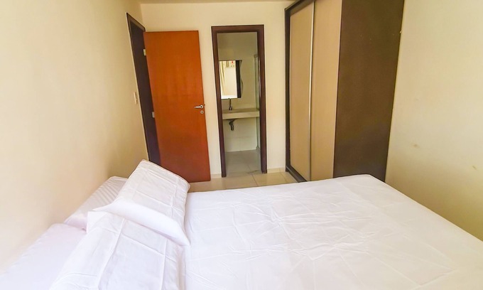 Vilas do Atlantico Apartment | Cozy Apartment in Vilas do Atlântico, Steps from the Beach