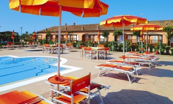 Vada Apartment | Cozy Apartment in VADA with Pool and Garden Comfort