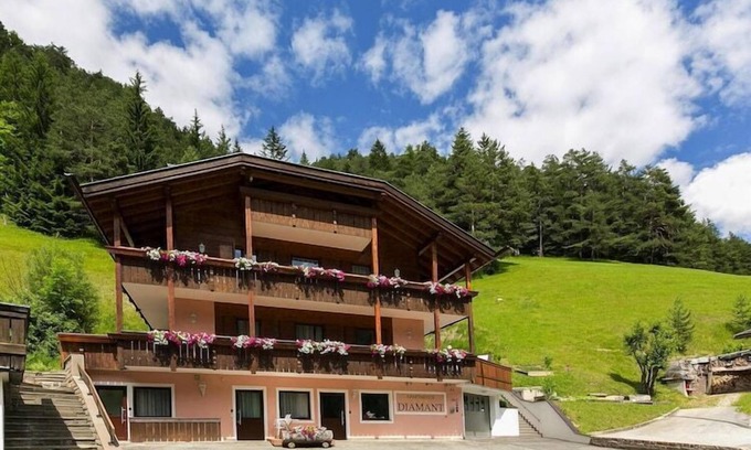 Santa Cristina Val Gardena Apartment | Pet-Friendly Apartment House Diamant in Santa Cristina