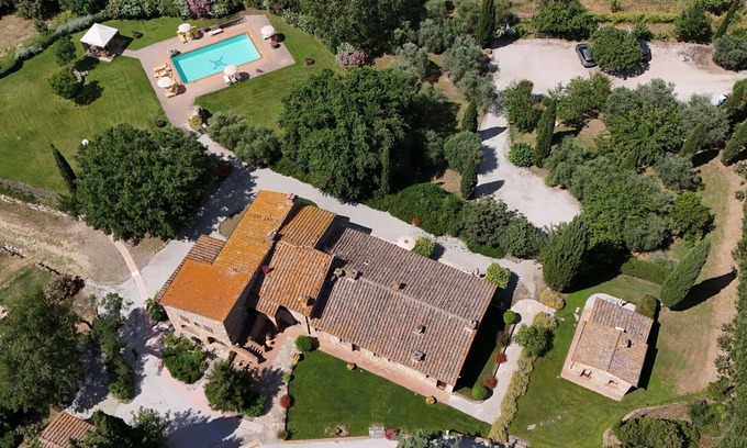 Gambassi Terme Villa | Relaxing Villa Apartment with Pool and Scenic San Gimignano Views